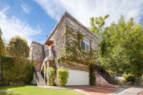 3211 Kenneth Dr, Los Angeles, CA, 90032 | Card Image