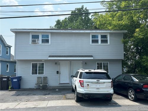 129 Spring St, Syracuse, NY, 13208-2825 | Card Image