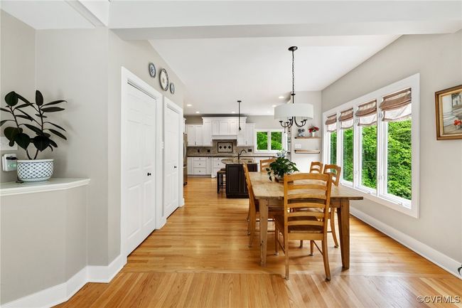 Eat-in kitchen, double pantry | Image 8