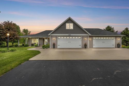 W7568 Brush, GREENVILLE, WI, 54942 | Card Image
