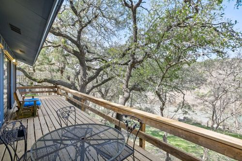 520 River Rapids Rd, Wimberley, TX, 78676-4656 | Card Image