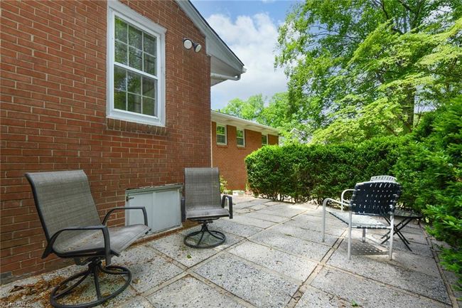 Enjoy the full morning sun on the patio | Image 28