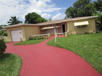 4517 Nw 40th St, House other with 3 bedrooms, 2 bathrooms and null parking in Lauderdale Lakes FL | Image 1