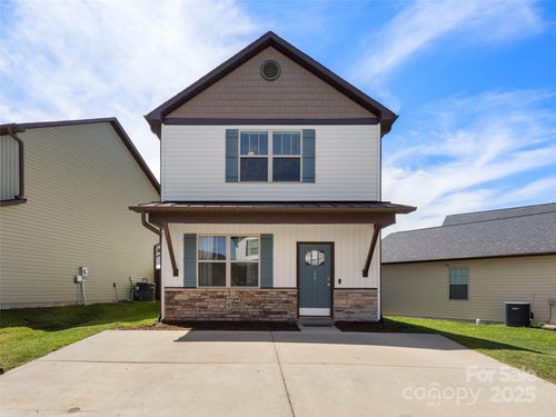 84 Cardwell Ln, Fletcher, NC, 28732-0318 | Card Image