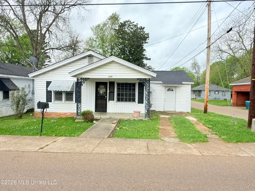 1059 Fox St, Grenada, MS, 38901-4355 | Card Image