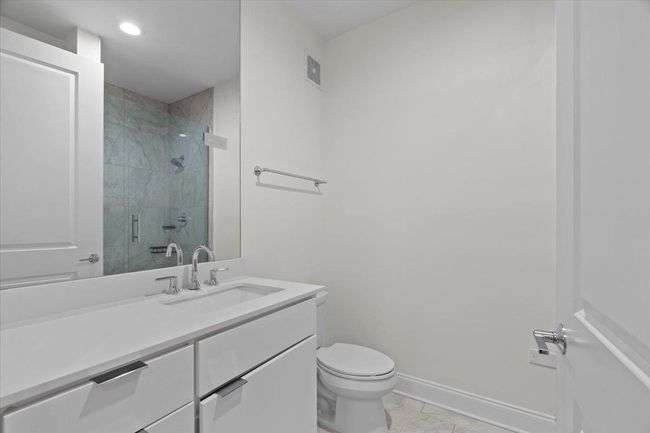 APT-906 - 717 S Riverside Dr, Condo with 3 bedrooms, 3 bathrooms and null parking in Memphis TN | Image 15