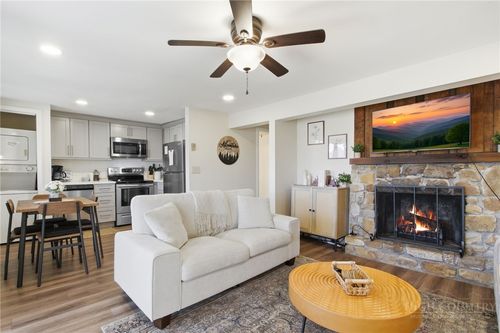 a-1-1443 Sugar Mountain Dr, Sugar Mountain, NC, 28604-6985 | Card Image