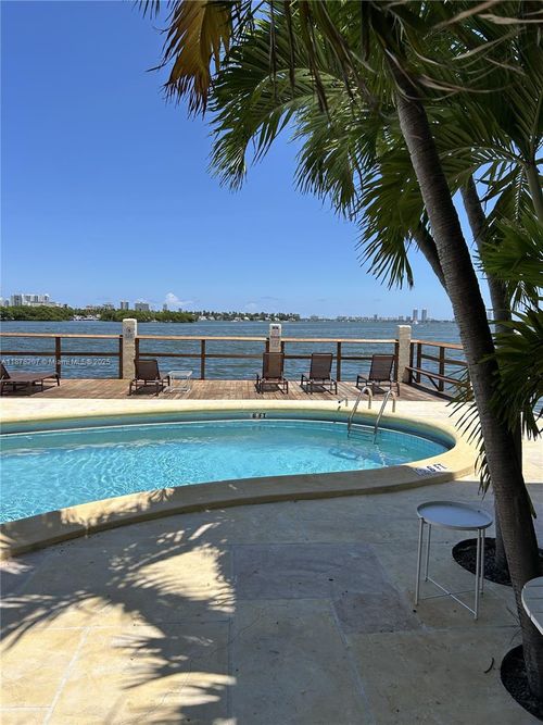 apt-20-7845 Ne Bayshore Ct, Miami, FL, 33138-6323 | Card Image