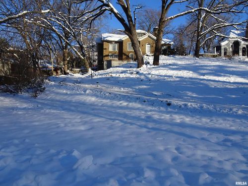 1515 Jersey Ridge Rd, Davenport, IA, 52803-3736 | Card Image