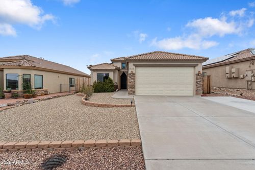 27170 S Bennett Way, Congress, AZ, 85332-0020 | Card Image