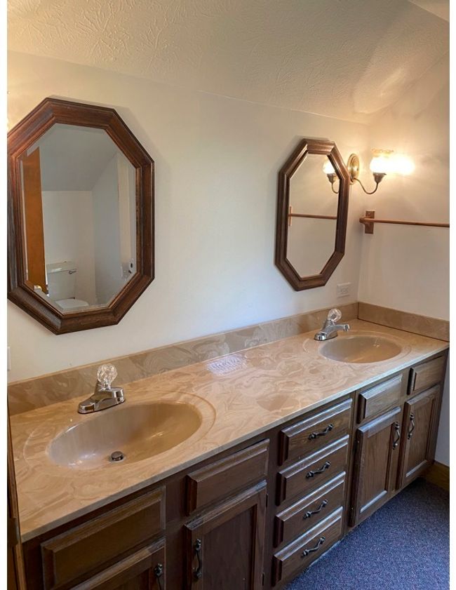 403 W Spring St, House other with 3 bedrooms, 2 bathrooms and null parking in Brownstown IN | Image 15