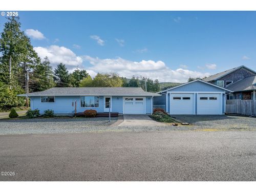 102 S Ocean Ave, RockawayBeach, OR, 97136 | Card Image