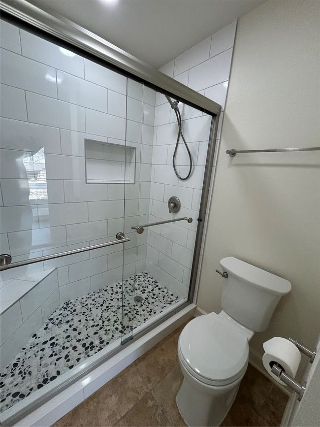 Full bath #2 | Image 10