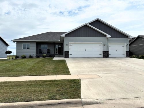 1145 Horatio St, Fairmont, MN, 56031-2500 | Card Image
