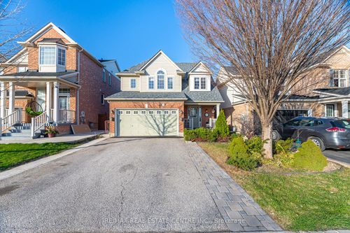 9711 Creditview Rd, Brampton, ON, L6X0N5 | Card Image