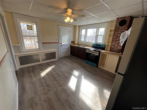 47 Maples Ln, Middletown, NY, 10940-6761 | Card Image