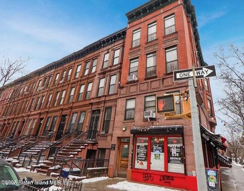 2056 Madison Ave, New York, NY, 10035-1024 | Card Image
