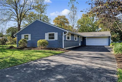 204 Anton Court, Centerville, OH, 45458 | Card Image