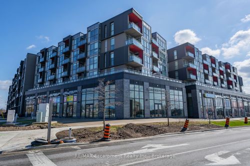 516-5220 Dundas St, Burlington, ON, L7L0J4 | Card Image