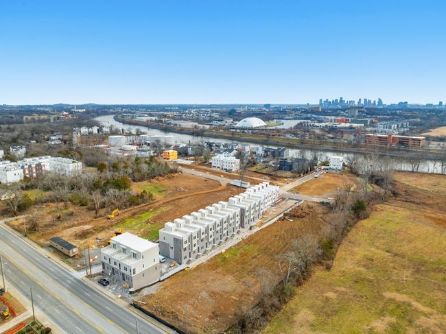APT-13 - 1016 W Trinity Ln, House attached with 3 bedrooms, 4 bathrooms and 2 parking in Nashville TN | Image 4
