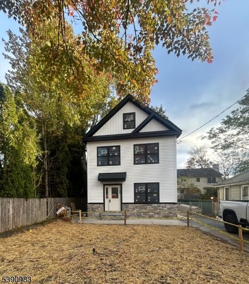 10 Buena Rd, Parsippany, NJ, 07054-3539 | Card Image