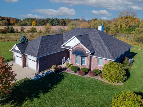 5832 N Braeburn Dr, Saginaw, MI, 48638-7193 | Card Image
