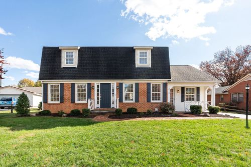 112 Country Lodge Rd, Waynesboro, VA, 22980-3206 | Card Image