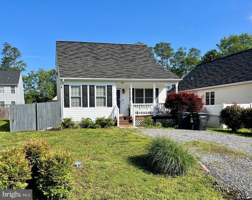 349 3rd St, COLONIAL BEACH, VA, 22443-1824 | Card Image