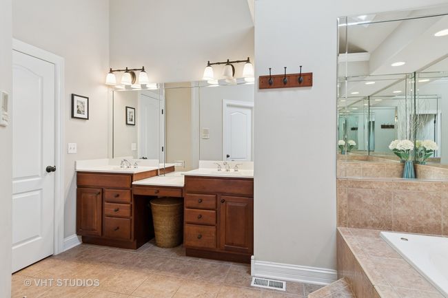 12840 Shenandoah Trl, House other with 6 bedrooms, 5 bathrooms and 3 parking in Plainfield IL | Image 7