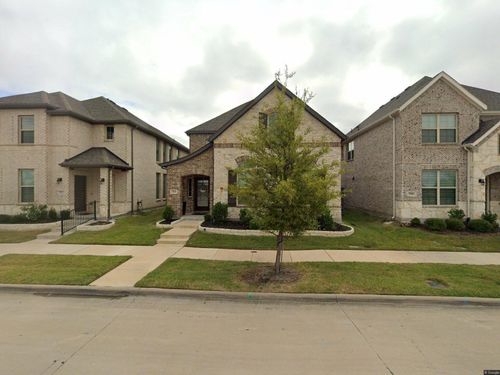 7313 Willow Thorne Dr, Aubrey, TX, 76227-5622 | Card Image