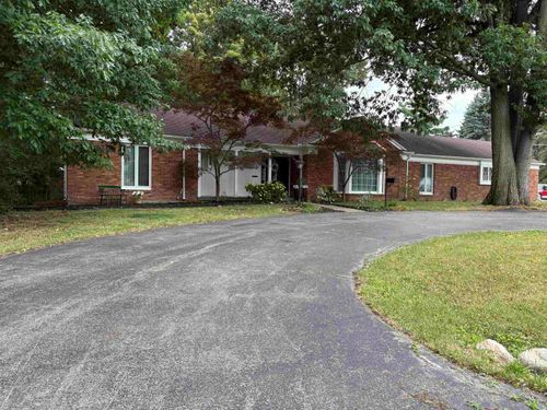 1402 Woodslea Dr, Flint, MI, 48507-1888 | Card Image
