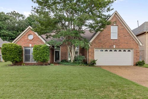 1487 Far Dr, Cordova, TN, 38016-1697 | Card Image