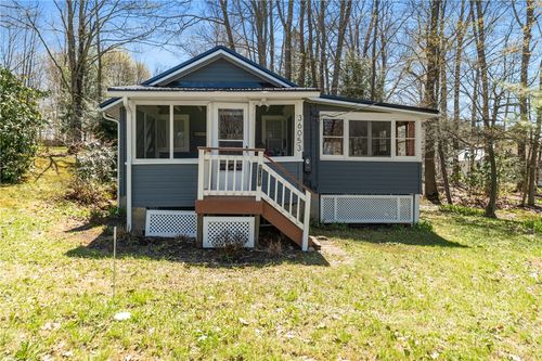 36053 Idlewilde St, Union City, PA, 16438-3746 | Card Image
