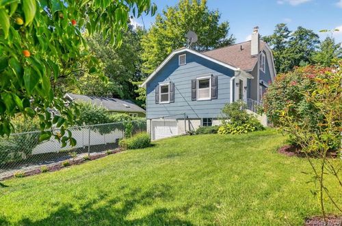 34 Ridge Rd, Croton-On-Hudson, NY, 10520-2623 | Card Image