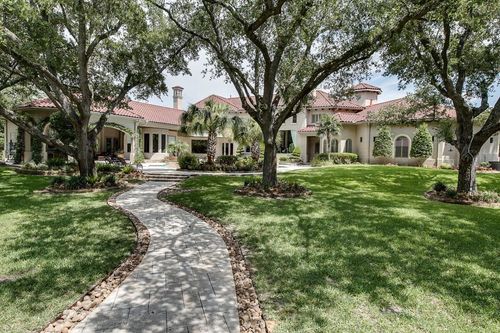 107 Sunset Dr, Friendswood, TX, 77546-4423 | Card Image