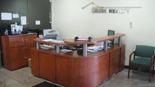 9215 Roosevelt Ave, Jackson Heights, NY, 11372-7941 | Card Image