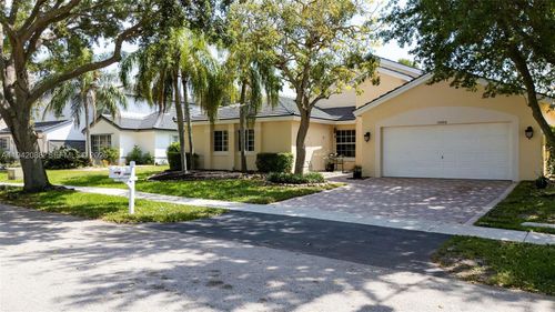 13080 Nw 8th Ct, Sunrise, FL, 33325-1346 | Card Image