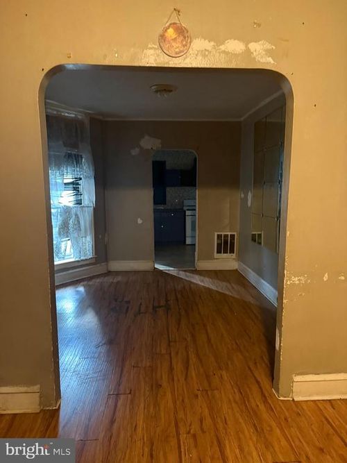 6348 Kingsessing Ave, PHILADELPHIA, PA, 19142-2020 | Card Image