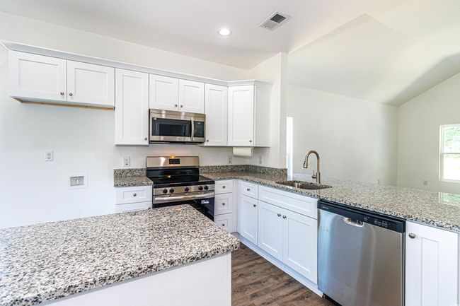 247 Berley Mc Rd, House other with 3 bedrooms, 2 bathrooms and 4 parking in Conway SC | Image 4