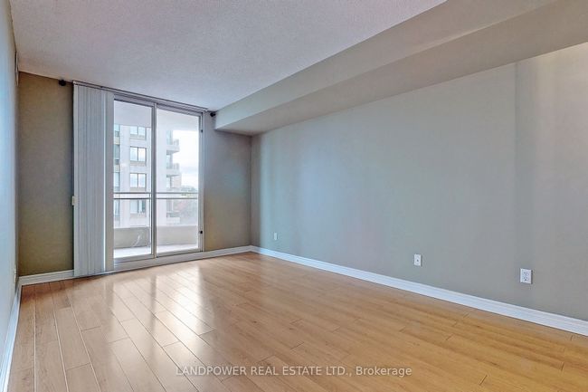 803 - 256 Doris Ave, Condo with 2 bedrooms, 2 bathrooms and 1 parking in North York ON | Image 9