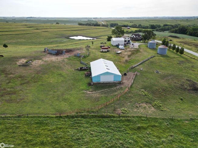 59708 Yankton Rd, Home with 4 bedrooms, 3 bathrooms and null parking in Griswold IA | Image 5