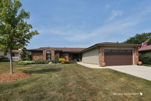 39866 N Crabapple Dr, Antioch, IL, 60002-2377 | Card Image