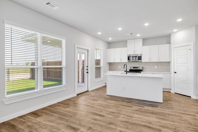 3802 Clovis St, Home with 4 bedrooms, 2 bathrooms and null parking in Midlothian TX | Image 13