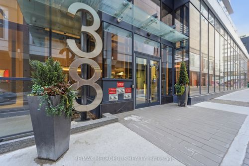 2711-38 Widmer St, Toronto, ON, M5V0P7 | Card Image