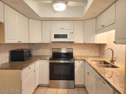 1004-1004 Defender Court W, Jacksonville, FL, 32233 | Card Image