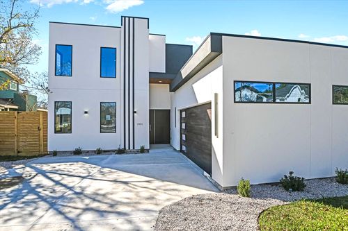 1901 W Saint Johns Ave, Austin, TX, 78757-2240 | Card Image