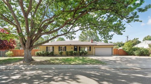 21 W Mayfair Avenue, Stockton, CA, 95207 | Card Image