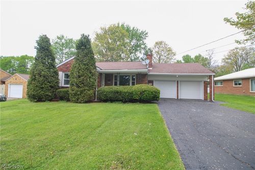 7854 Lee Run Rd, Poland, OH, 44514-2538 | Card Image