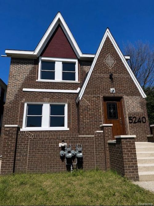 5240 Newport St, Detroit, MI, 48213-3741 | Card Image
