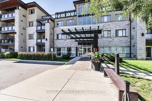 302-570 Lolita Gdns, Mississauga, ON, L5A0A1 | Card Image